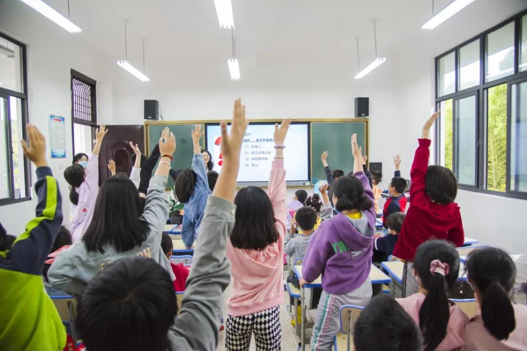 福建省测绘地理信息学会开展地图版图知识科普活动